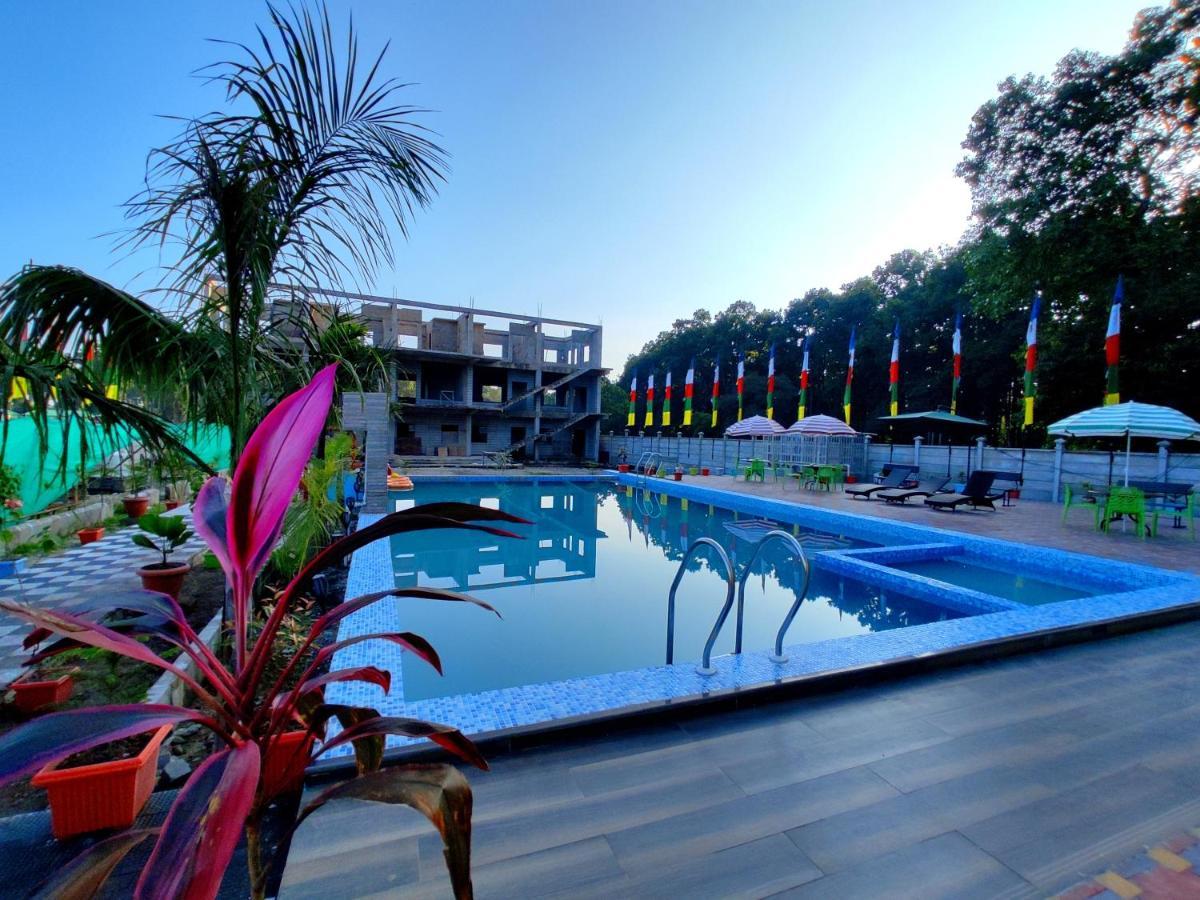 Green Vista Resort Chālsa Exterior photo