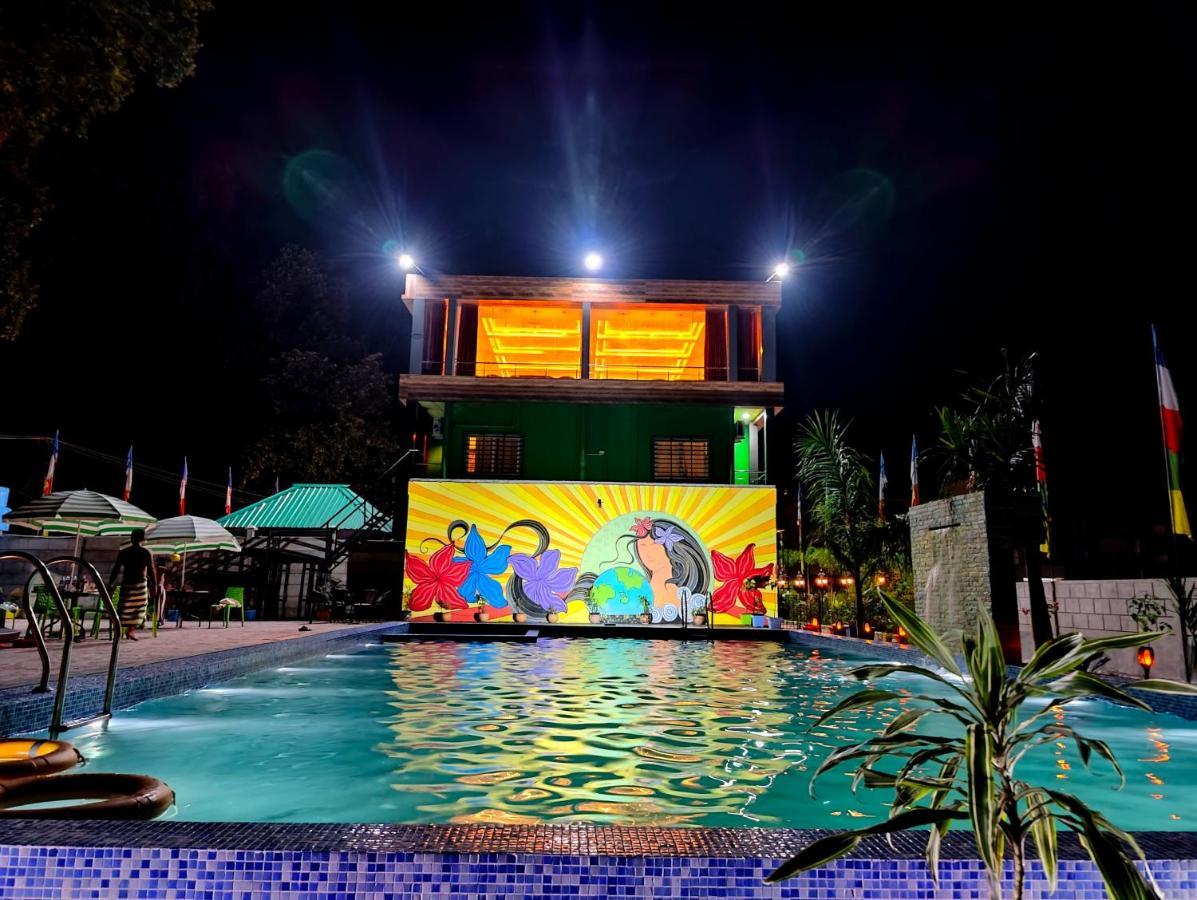Green Vista Resort Chālsa Exterior photo